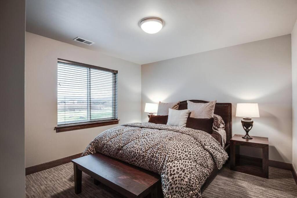 Luxury Townhome On The Park With Bridger Mtn Views Bozeman Eksteriør bilde